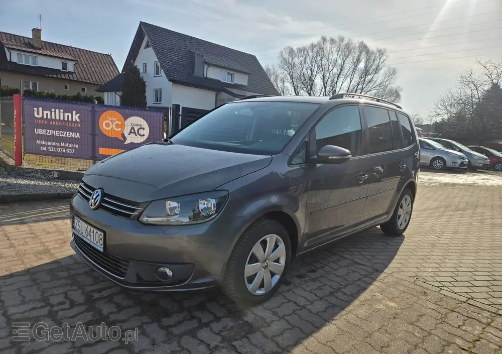 VOLKSWAGEN Touran 