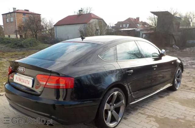 AUDI S5 