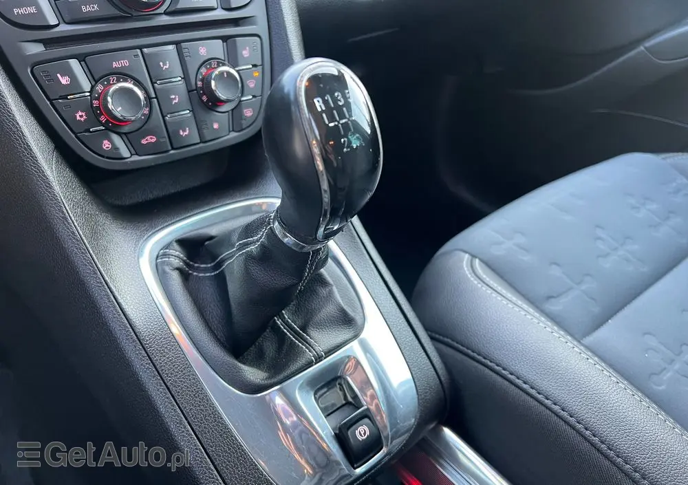 OPEL Meriva 1.4 T Cosmo S&S