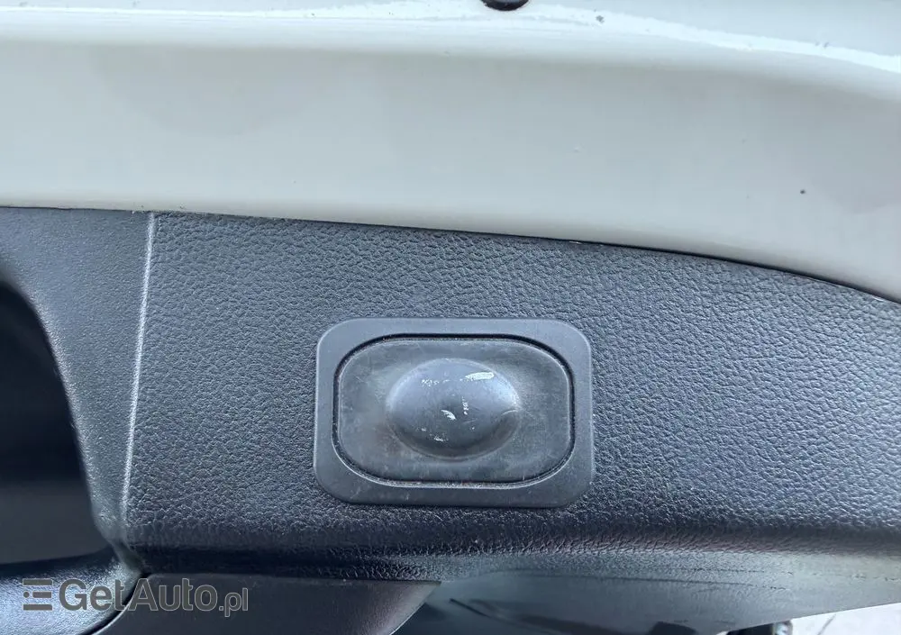 FORD Focus SW Ver-1-5-ecoblue-start--stopp--system-active-x