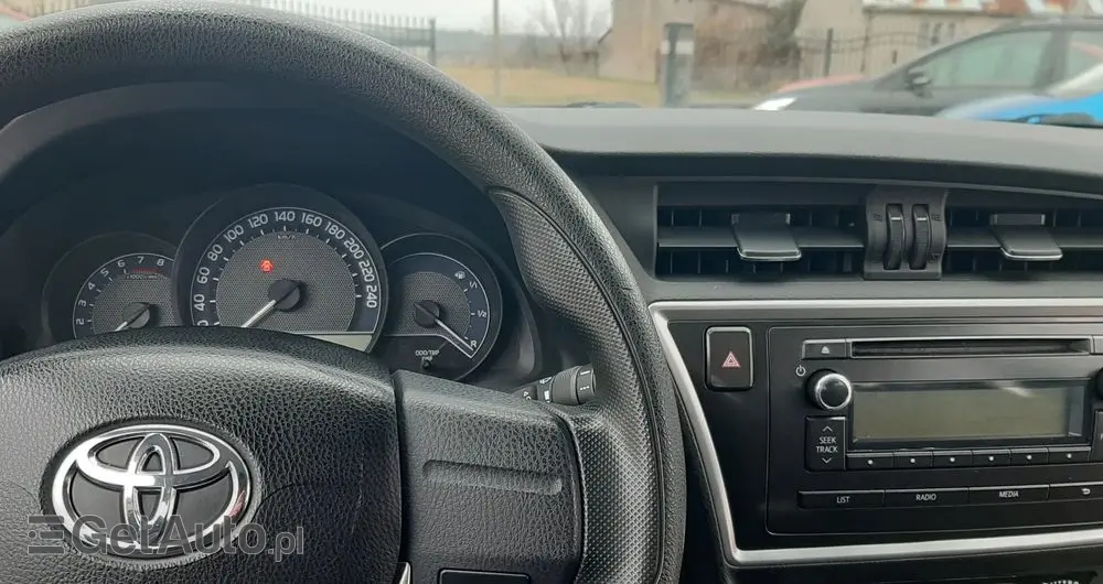 TOYOTA Auris 1.33 VVT-i Life