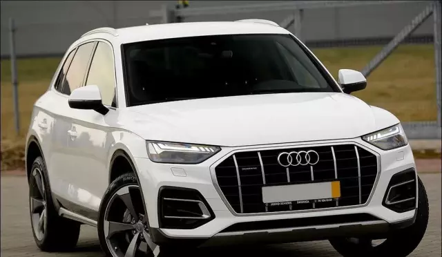 AUDI Q5 