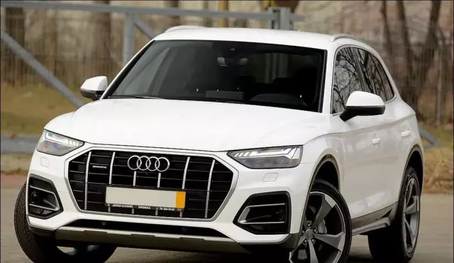 AUDI Q5 
