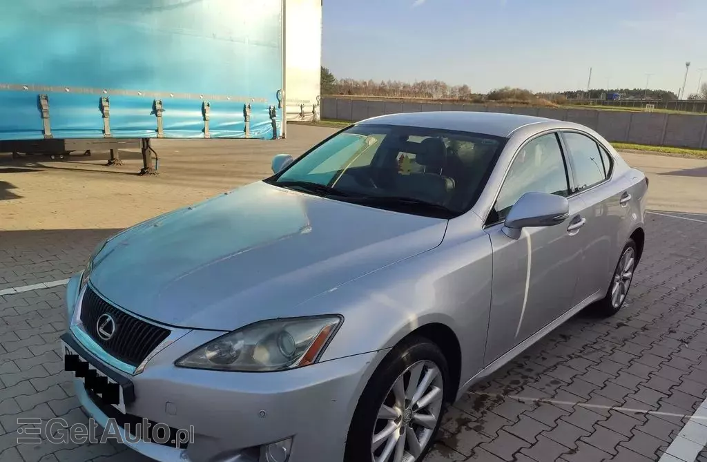 LEXUS IS 