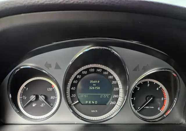 MERCEDES-BENZ GLK 350 CDI DPF 4Matic 7G-TRONIC Edition 1