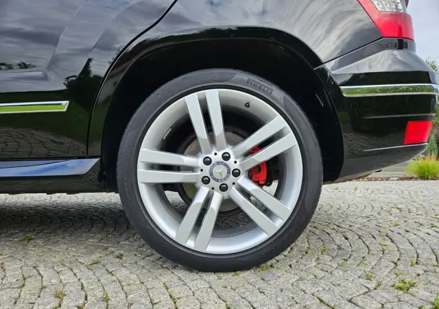 MERCEDES-BENZ GLK 350 CDI DPF 4Matic 7G-TRONIC Edition 1