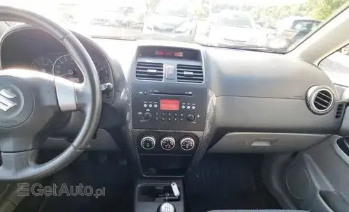 SUZUKI SX4 