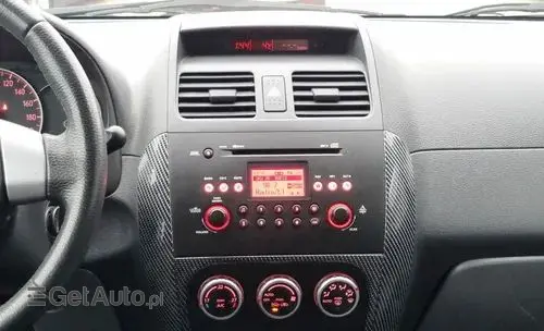 SUZUKI SX4 