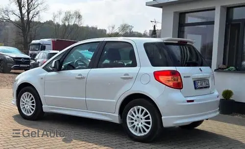 SUZUKI SX4 