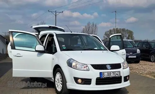 SUZUKI SX4 