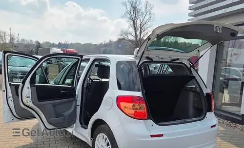 SUZUKI SX4 