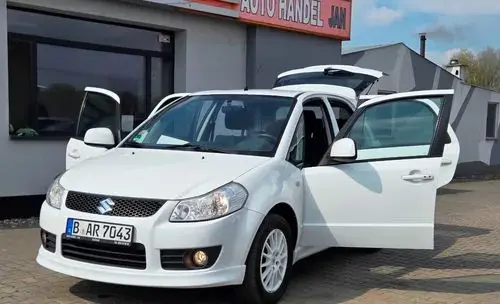 SUZUKI SX4 