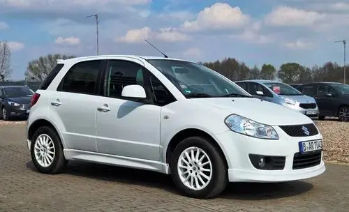 SUZUKI SX4 
