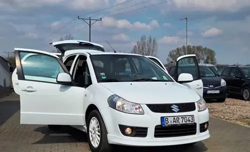 SUZUKI SX4 