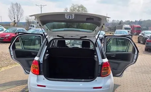 SUZUKI SX4 