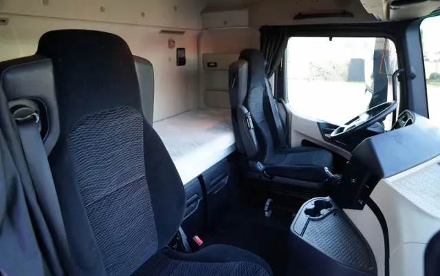 MERCEDES-BENZ ACTROS 1842 / EURO 5 EEV / RETARDER / STREAM SPACE / SPROWADZONY 