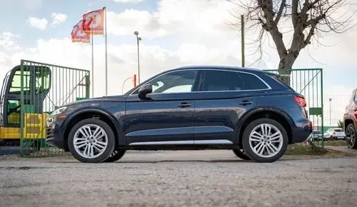 AUDI Q5 