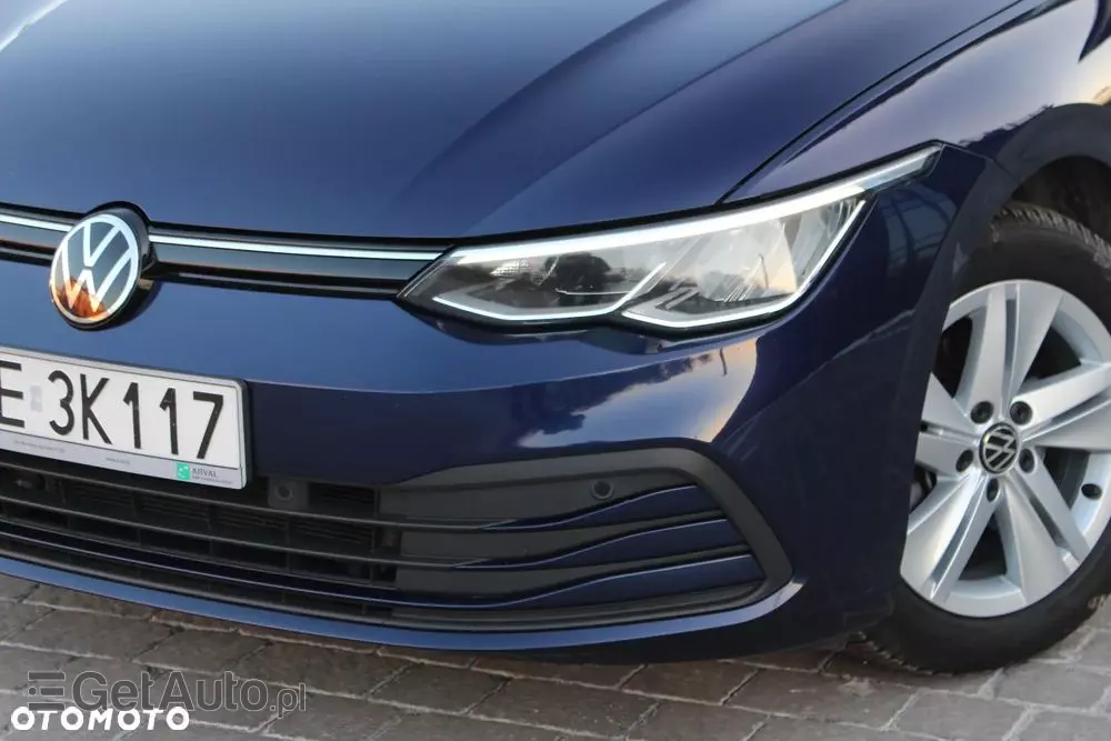 VOLKSWAGEN Golf VIII 1.0 TSI Life