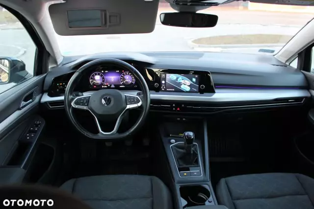 VOLKSWAGEN Golf VIII 1.0 TSI Life