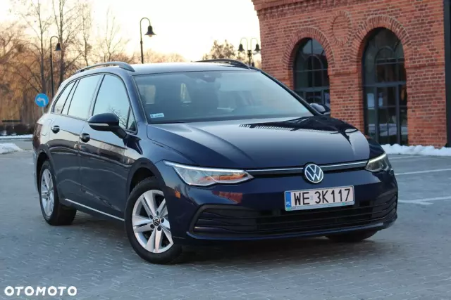 VOLKSWAGEN Golf VIII 1.0 TSI Life