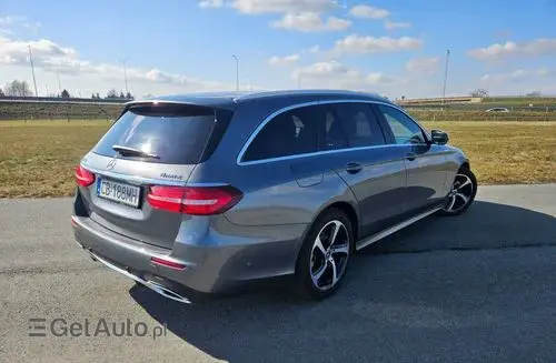 MERCEDES-BENZ Klasa E 