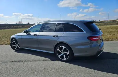 MERCEDES-BENZ Klasa E 