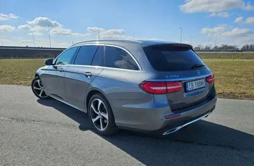 MERCEDES-BENZ Klasa E 