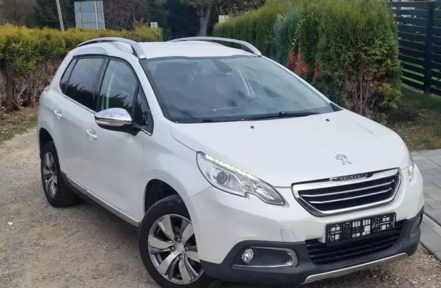 PEUGEOT 2008 