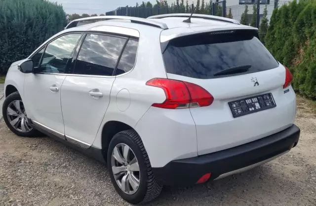 PEUGEOT 2008 
