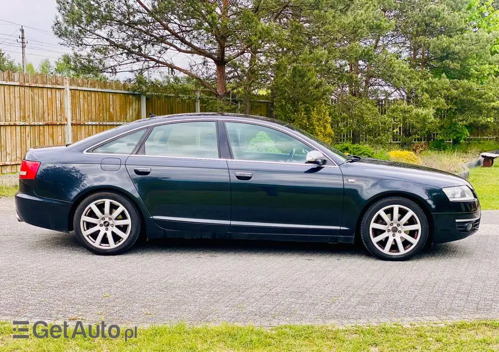 AUDI A6 Limousine 