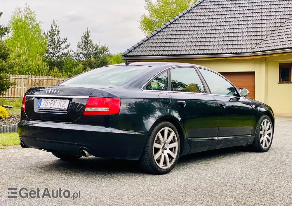 AUDI A6 Limousine 