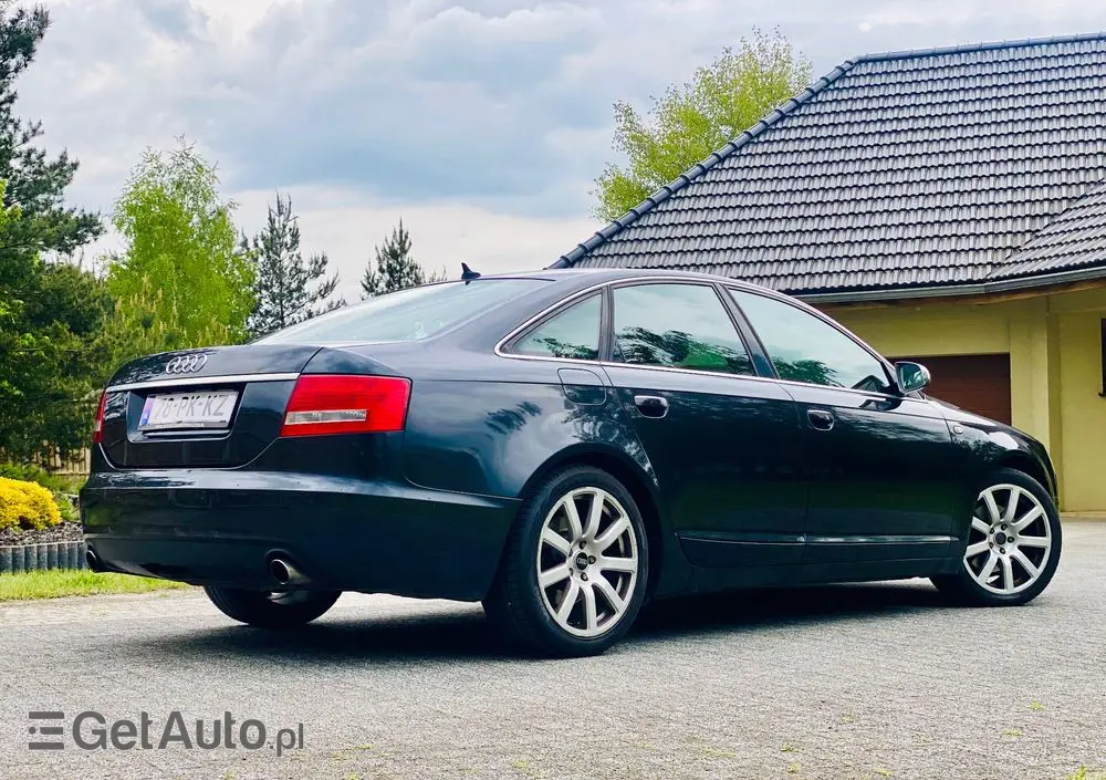 AUDI A6 Limousine 
