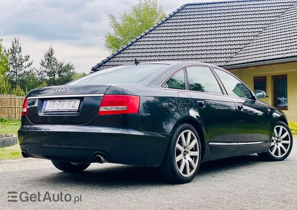 AUDI A6 Limousine 