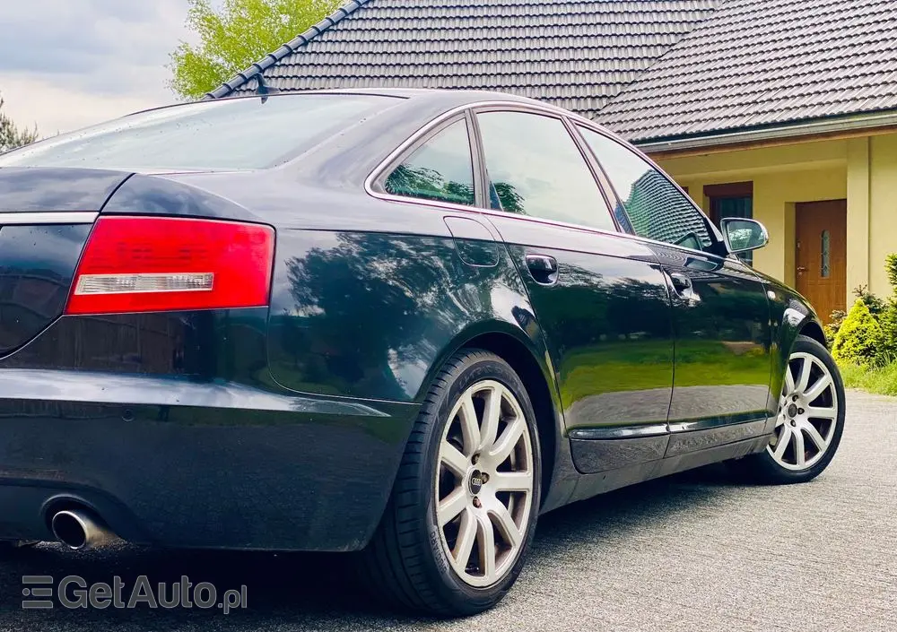 AUDI A6 Limousine 