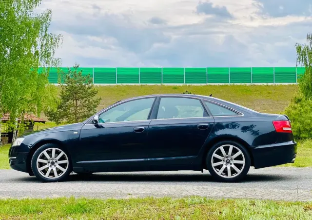 AUDI A6 Limousine 