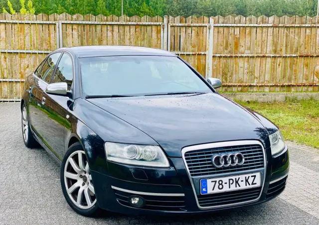 AUDI A6 Limousine 
