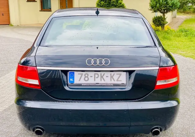 AUDI A6 Limousine 