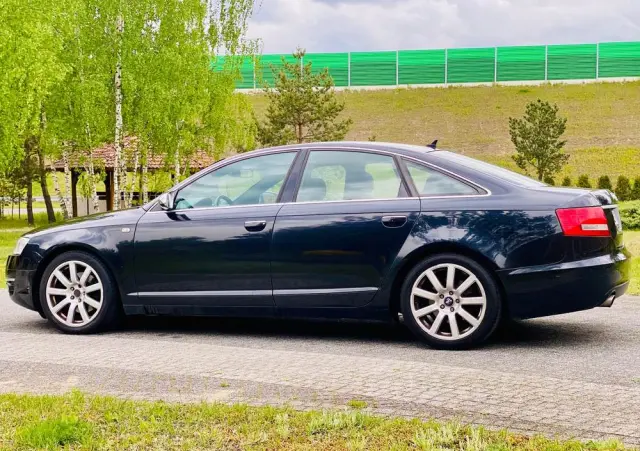 AUDI A6 Limousine 