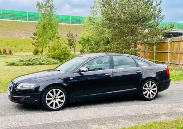 AUDI A6 Limousine 