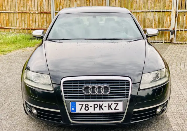 AUDI A6 Limousine 