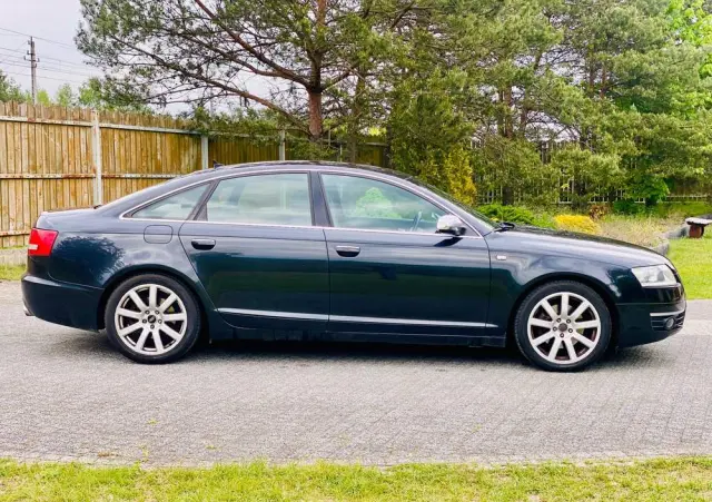 AUDI A6 Limousine 