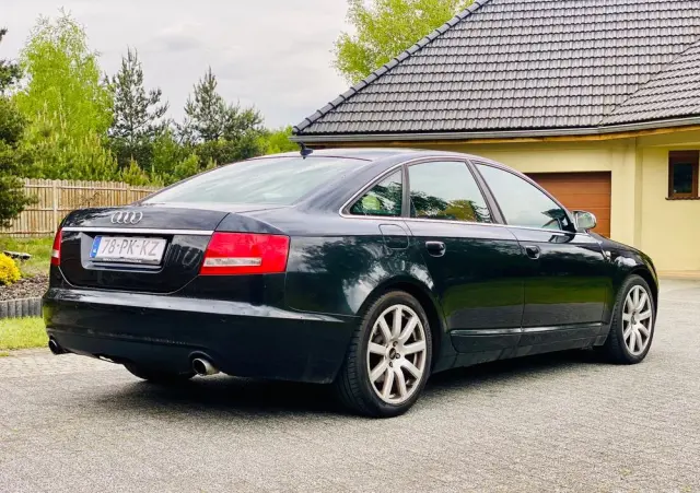 AUDI A6 Limousine 
