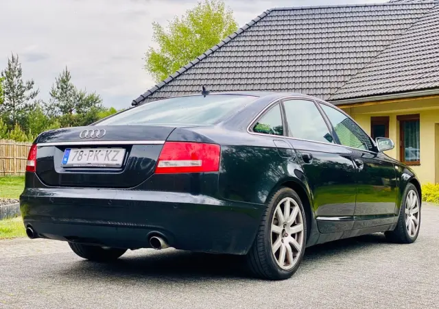 AUDI A6 Limousine 