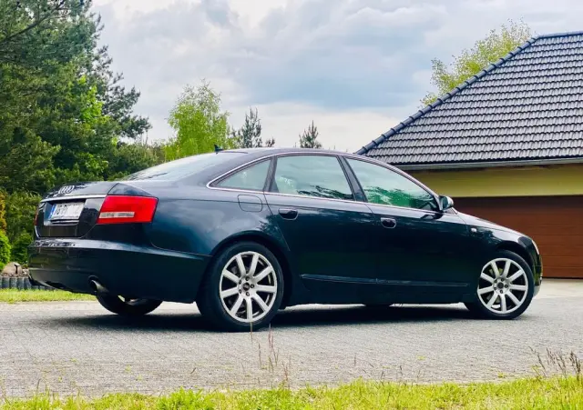 AUDI A6 Limousine 