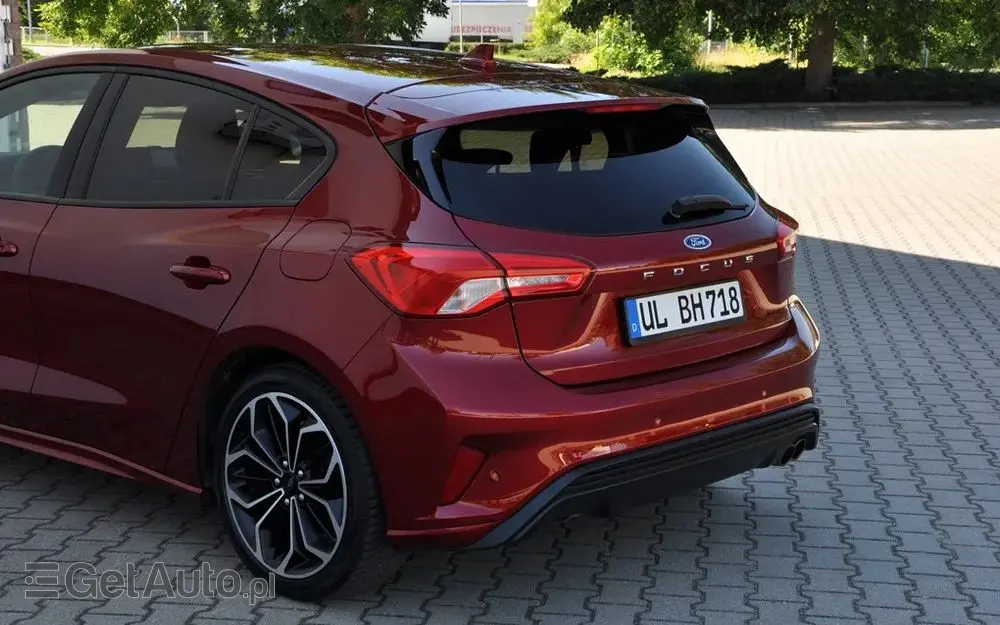 FORD Focus Turnier 1.5 EcoBoost Start-Stopp-System ST-LINE