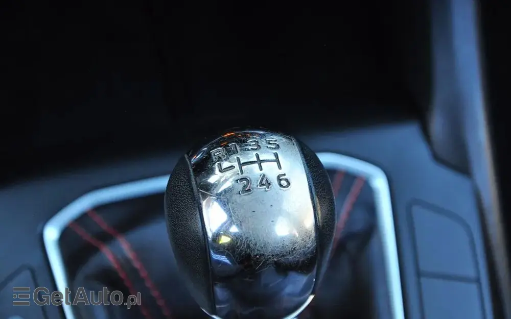 FORD Focus Turnier 1.5 EcoBoost Start-Stopp-System ST-LINE