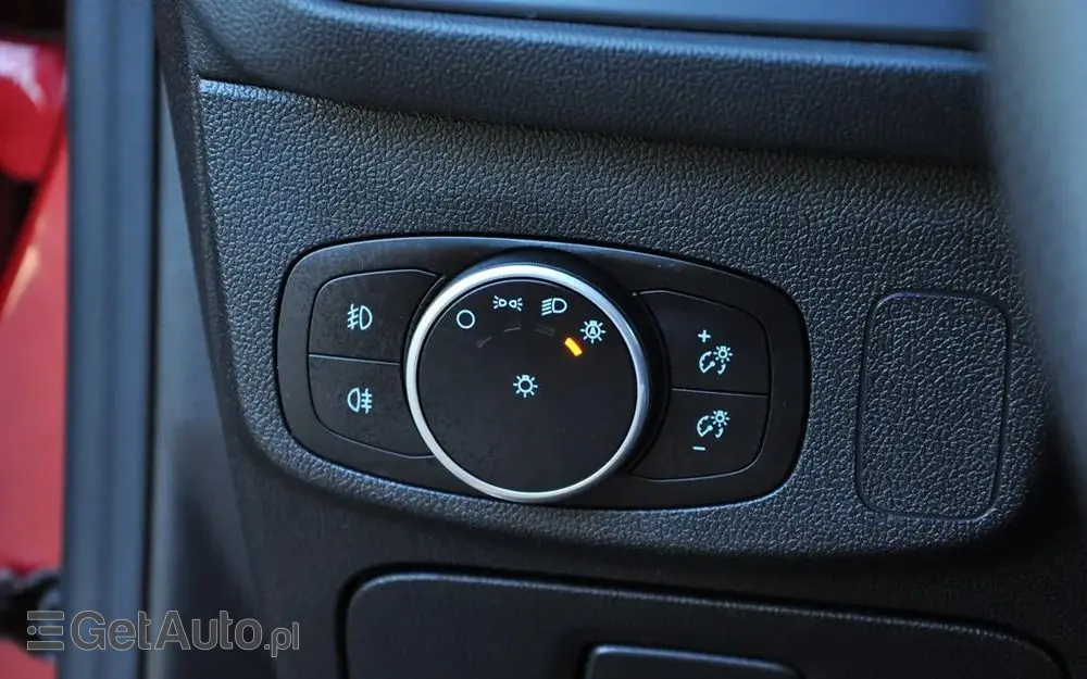 FORD Focus Turnier 1.5 EcoBoost Start-Stopp-System ST-LINE