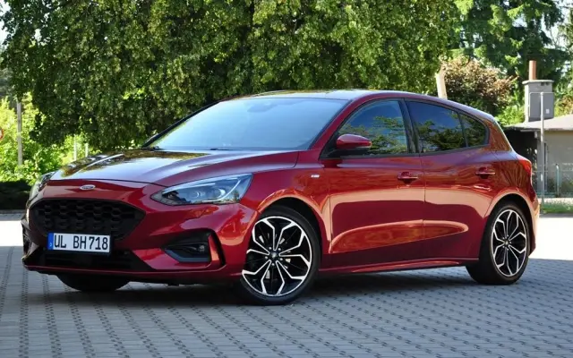 FORD Focus Turnier 1.5 EcoBoost Start-Stopp-System ST-LINE