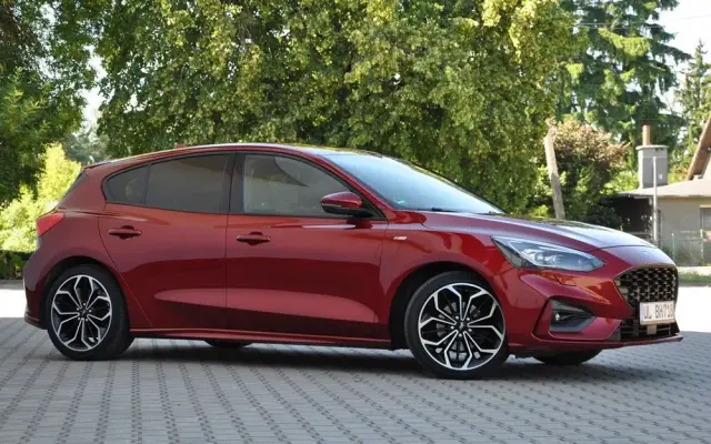 FORD Focus Turnier 1.5 EcoBoost Start-Stopp-System ST-LINE