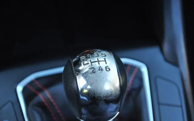 FORD Focus Turnier 1.5 EcoBoost Start-Stopp-System ST-LINE